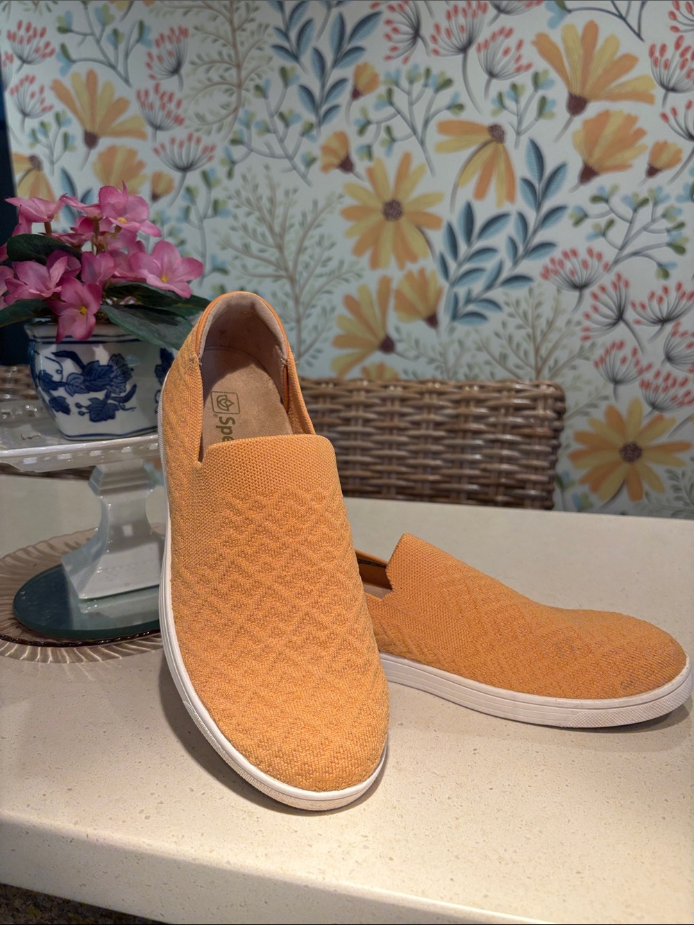 Spenco Tangarine Slip-On Sneakers - Size 8.5